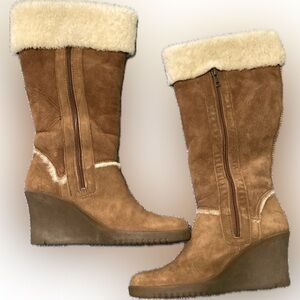 Tall Ugg Australia  size 8 Boot